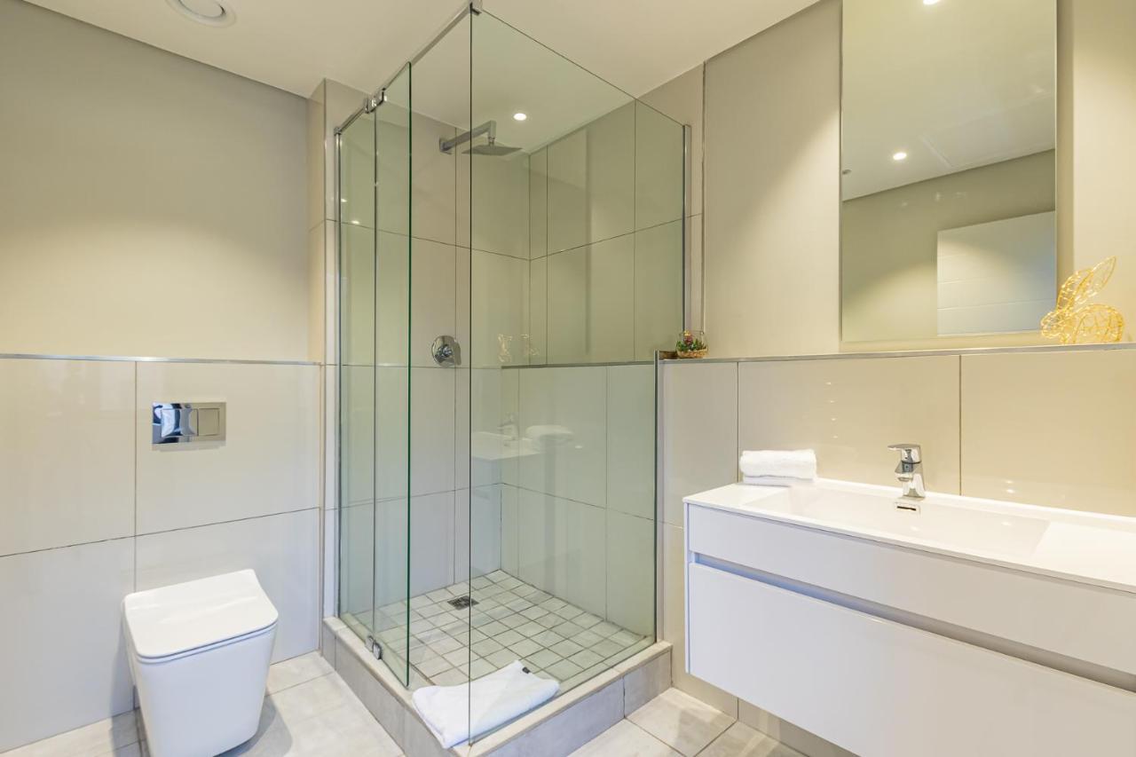 Spacious Family Apartment In Docklands, De Waterkant Кейптаун Екстериор снимка